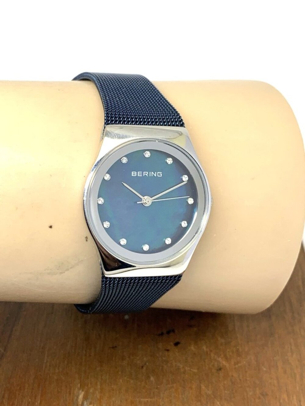Bering Women's Watch 12927-307 Quartz Silver Blue Dial Mesh Stainless Steel 27mm - Picture 12 of 15